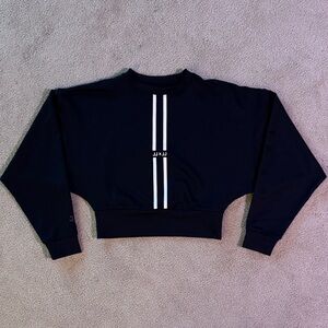 Jo+Jax Jenna Johnson Cropped Black sweatshirt